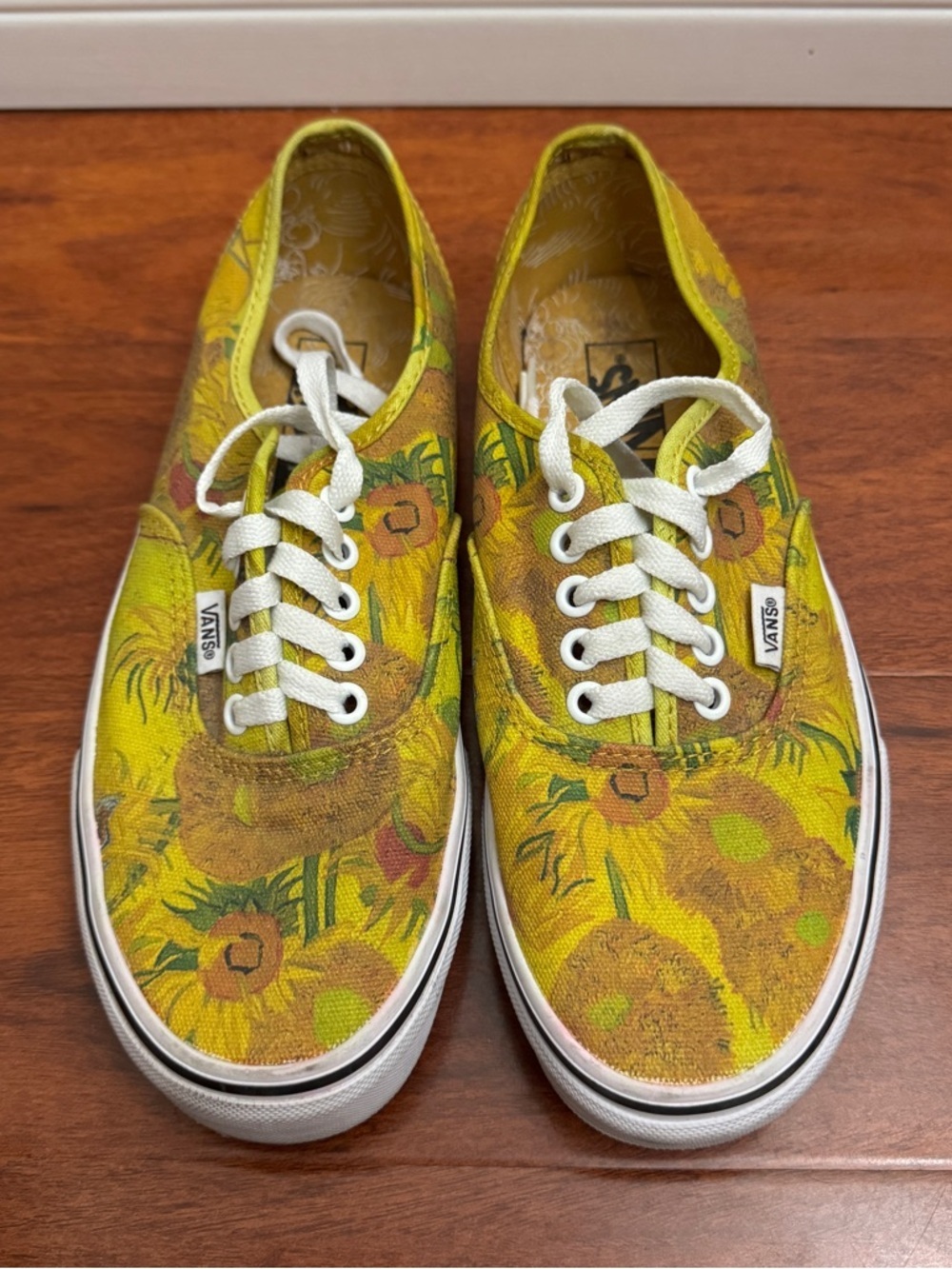 Vans Authentic Van Gogh Sunflowers Size 7 Mens - Picture 1 of 9